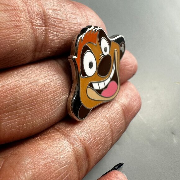 Disney Timon Trading Pin Lion King Meerkat Lapel Pin Brooch Badge Accessories - Picture 3 of 8